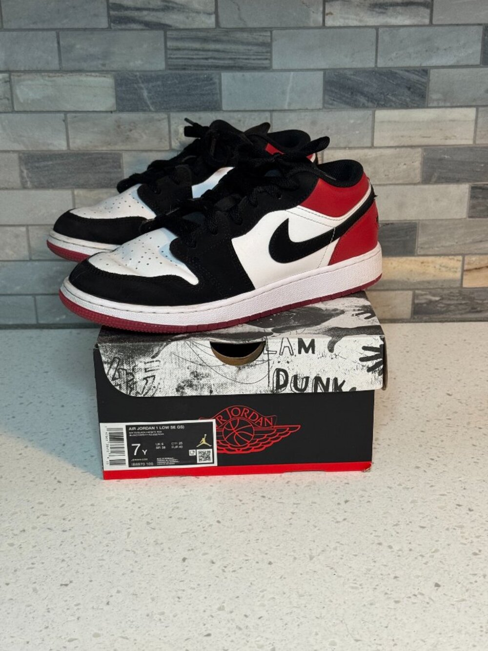 Nike Boys' Air Jordan 1 Low SE (GS) - Size 7Y